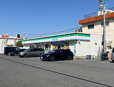 ファミリーマート大府共栄店