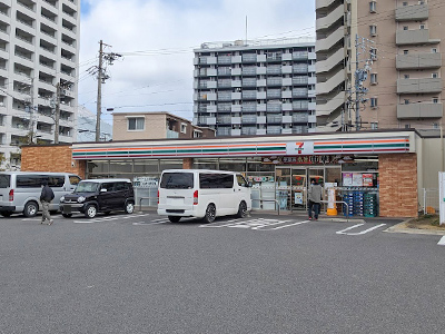 セブンイレブン 名古屋萱場2丁目店