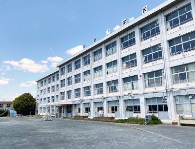 四郷小学校