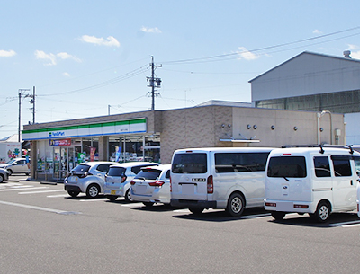 ファミリーマート岐阜下川手店