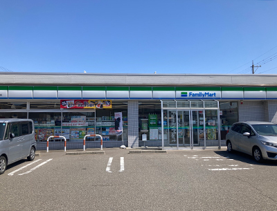 ファミリーマート金沢松村三丁目店