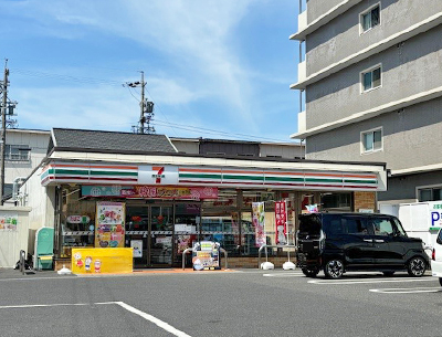 セブンイレブン鈴鹿白子駅前店