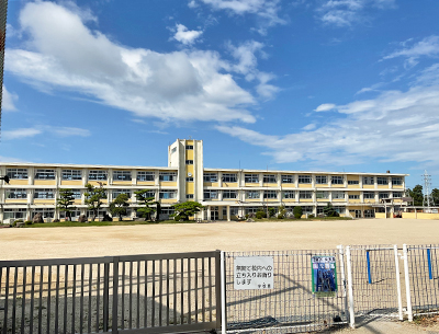 河曲小学校