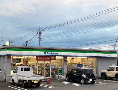 ファミリーマート富士丘店