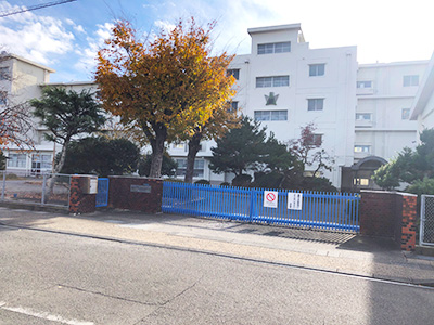 南部小学校