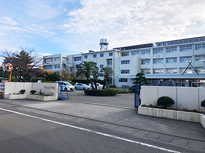 高松中学校