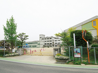 寺西小学校