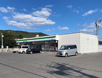 ファミリーマート　岡山国府市場店