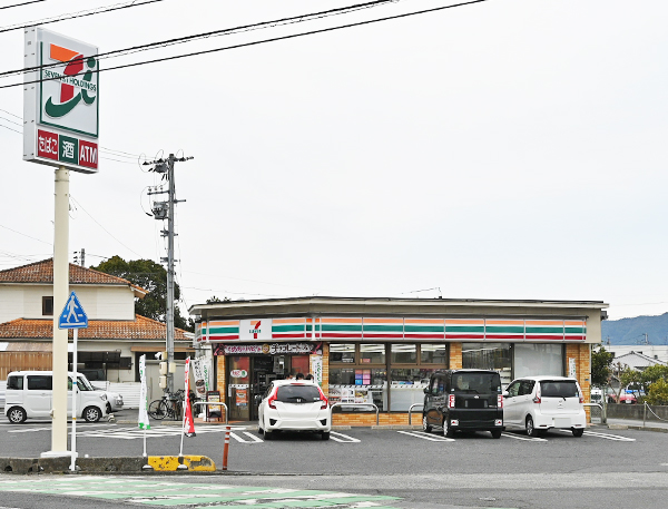 セブンイレブン岩国中津町店