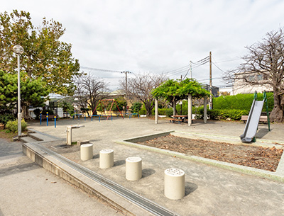 七里ガ浜東いるか公園