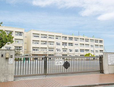 横浜市立西富岡小学校