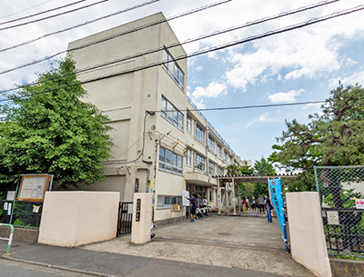 世田谷区立尾山台中学校