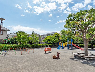 等々力5丁目はなみずき公園