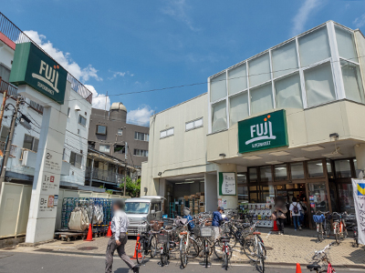 FUJI 用賀店