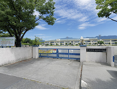 甲府市立石田小学校