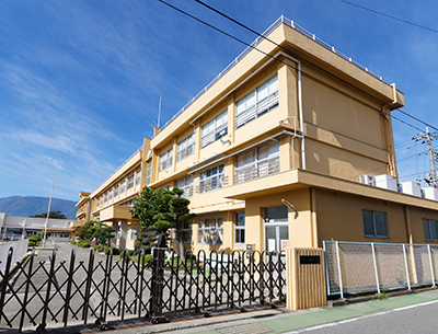 甲斐市立玉幡小学校