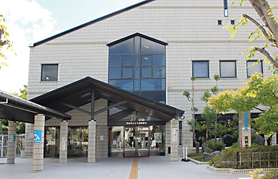 高槻市立小寺池図書館