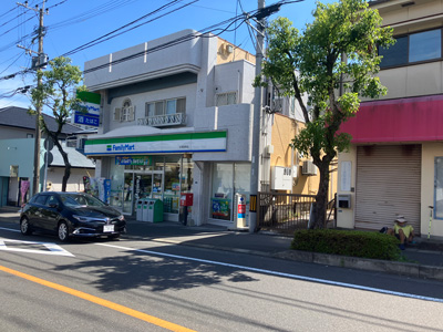 ファミリーマート西陵店