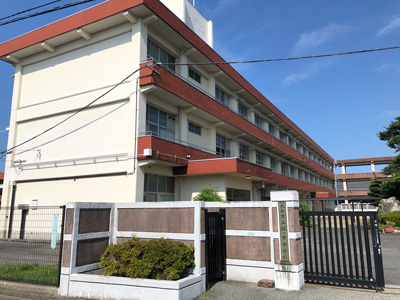 坂ノ市中学校