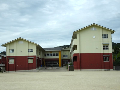 武雄小学校